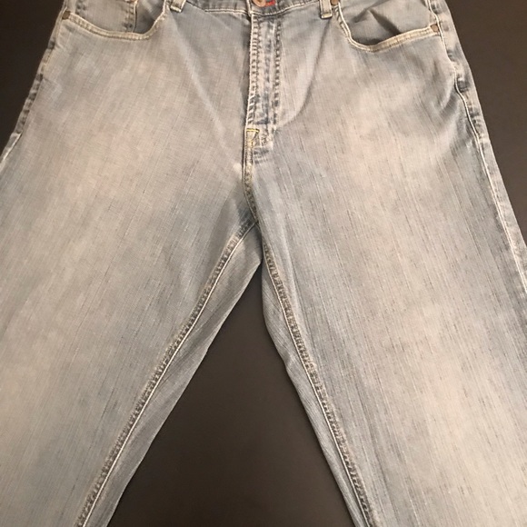 Faconnable jeans good condition! Slim and stretchy - Picture 2 of 4